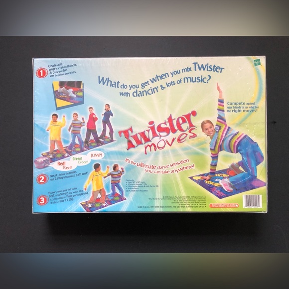 Twister Moves Board Game 2003 With Three CD’s New - Picture 2 of 2